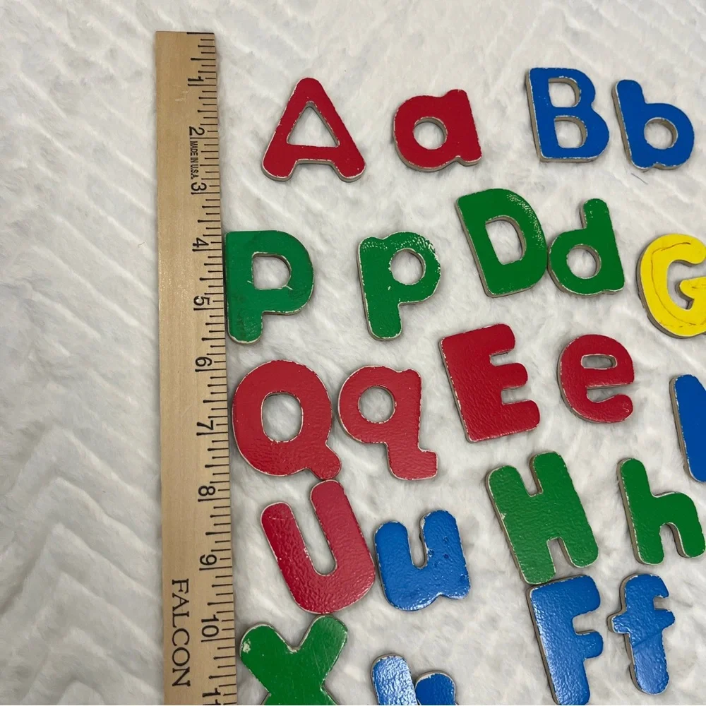 MELISSA & DOUG Magnetic Alphabet Letters Original‎ Box